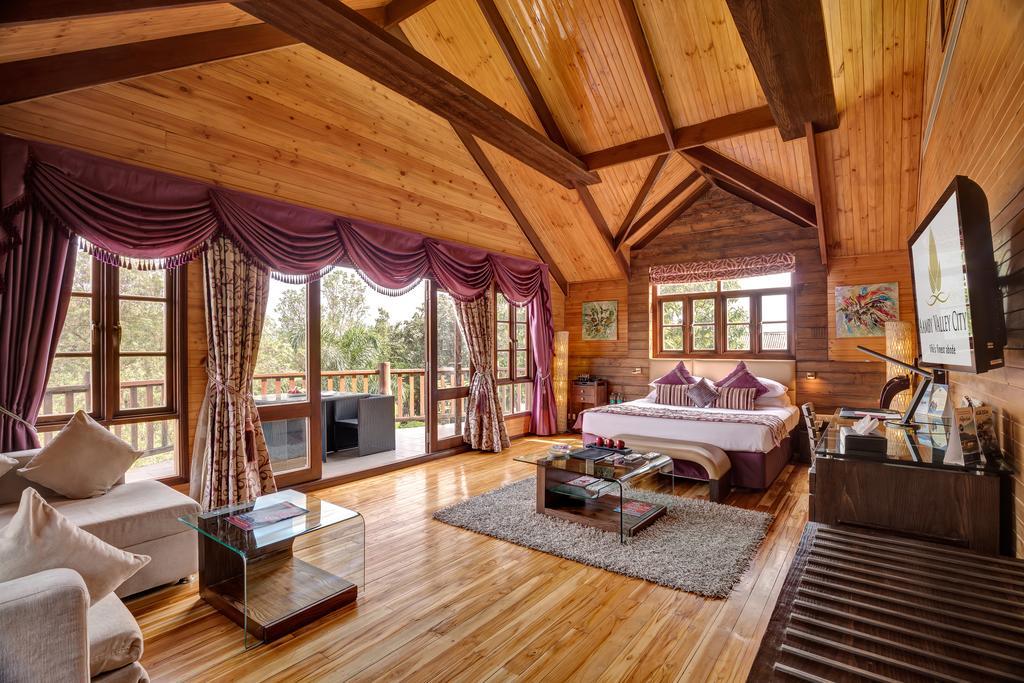 安比市度假村 罗纳瓦拉 客房 照片 A bedroom at the resort